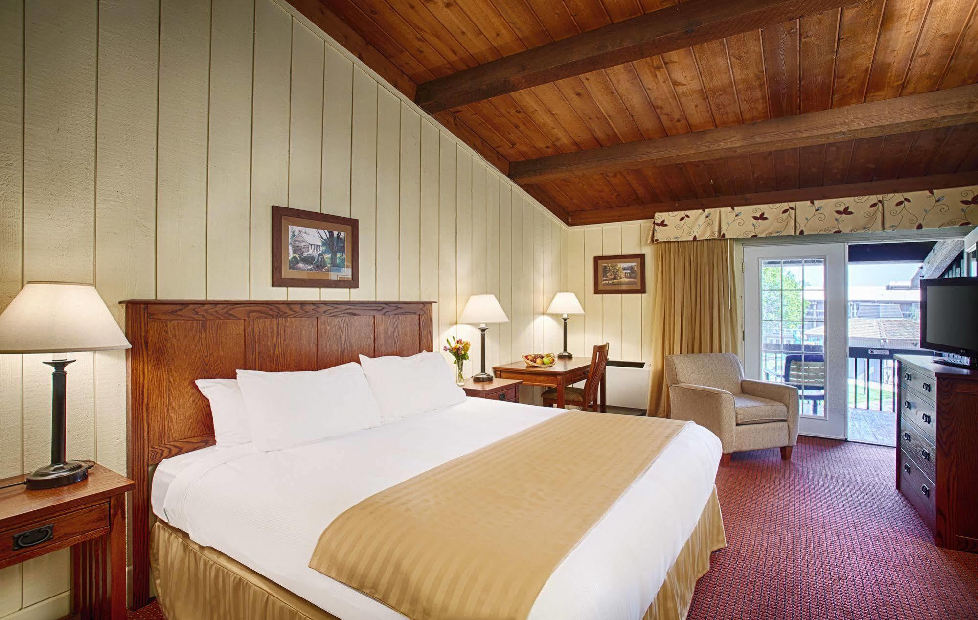Salt Fork State Park Lodge And Conference Center Cambridge Exterior foto