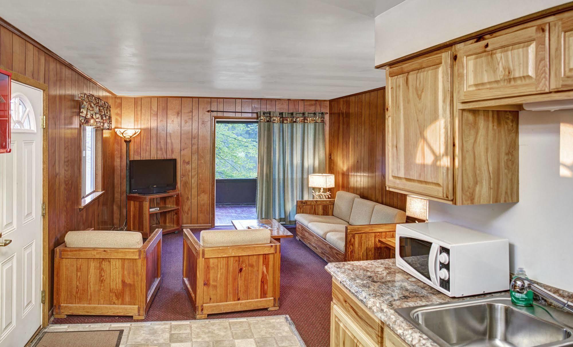 Salt Fork State Park Lodge And Conference Center Cambridge Exterior foto