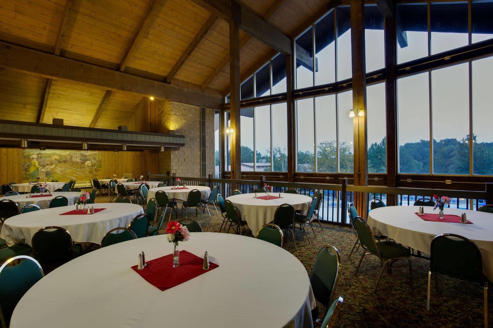 Salt Fork State Park Lodge And Conference Center Cambridge Exterior foto